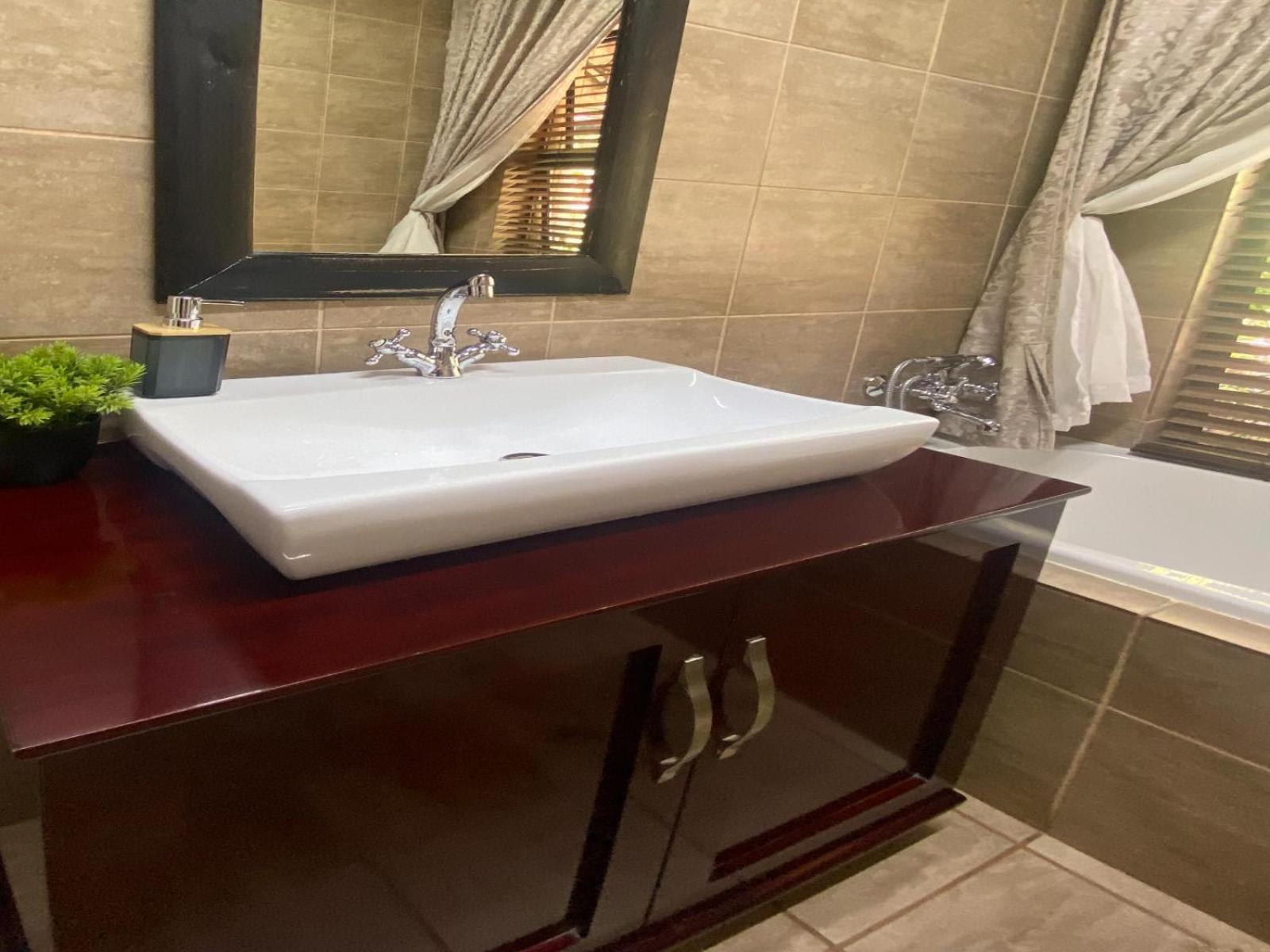 Aloe Guesthouse Klerksdorp Δωμάτιο φωτογραφία